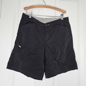 Orvis Black womans quick dry Shorts with Contrast Waistband